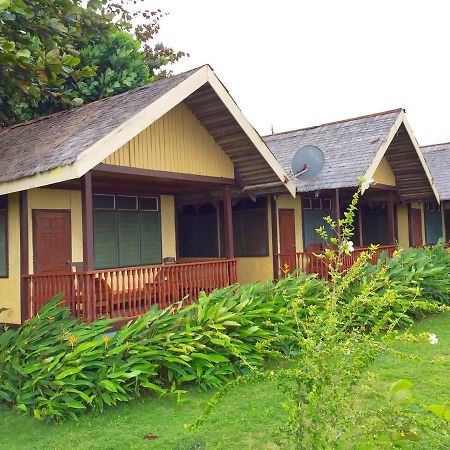 טאיטאי Pems Pension And Restaurant מראה חיצוני תמונה