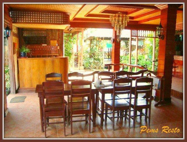 טאיטאי Pems Pension And Restaurant מראה חיצוני תמונה
