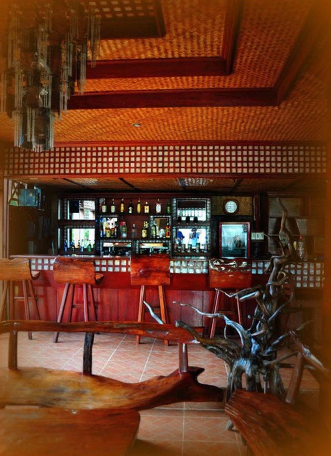 טאיטאי Pems Pension And Restaurant מראה חיצוני תמונה